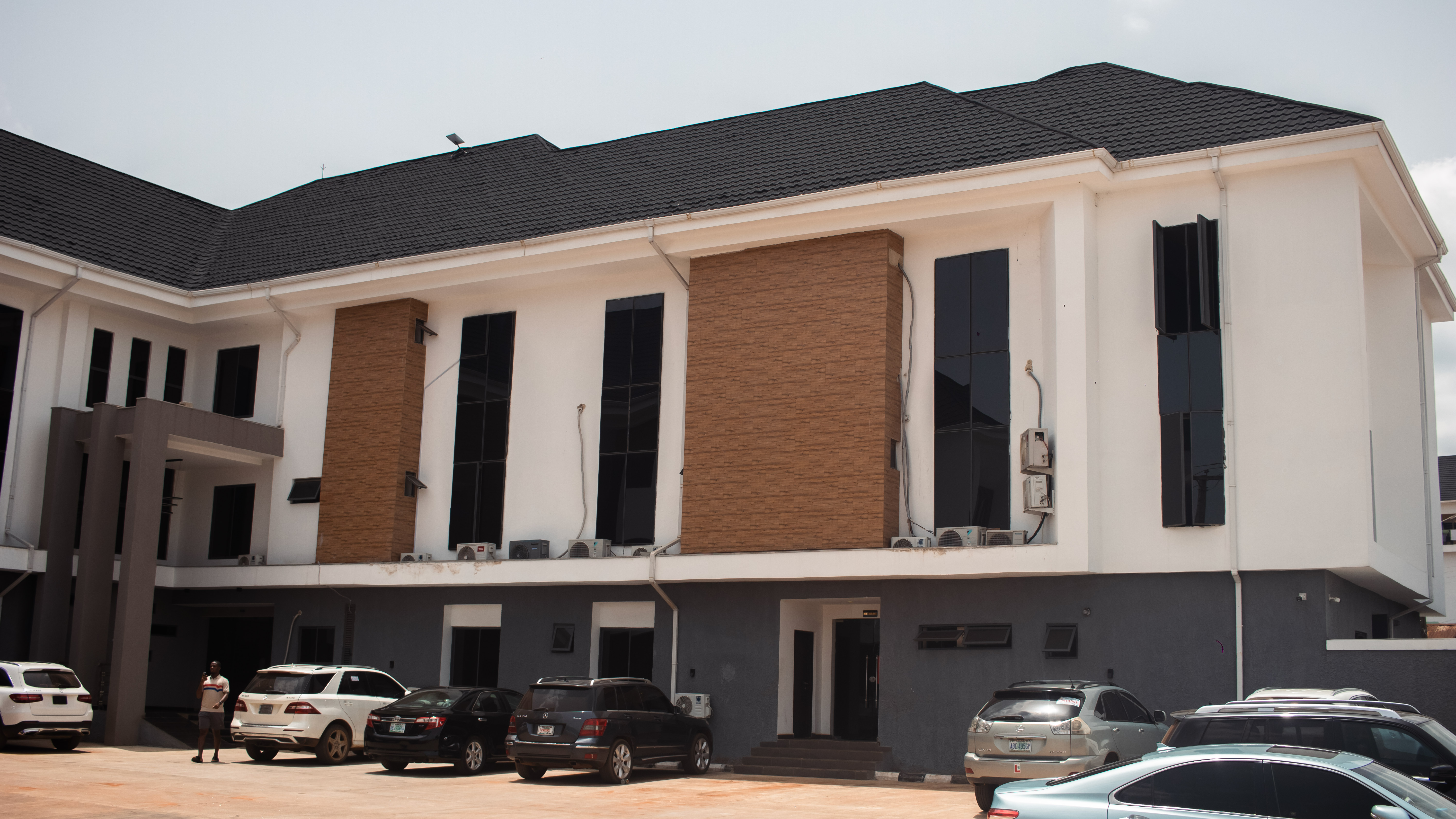 Big 50 Hotel exterior